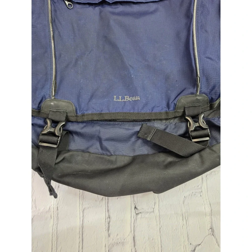 L.L. Bean Messenger Bag Blue Black 18